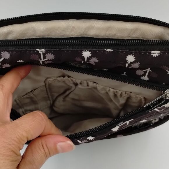 LUG crossbody bag black white tiny floral motif adjustable strap LUG - Picture 4 of 11